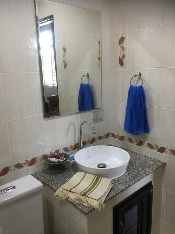 Homestay568 Roi Et Zewnętrze zdjęcie