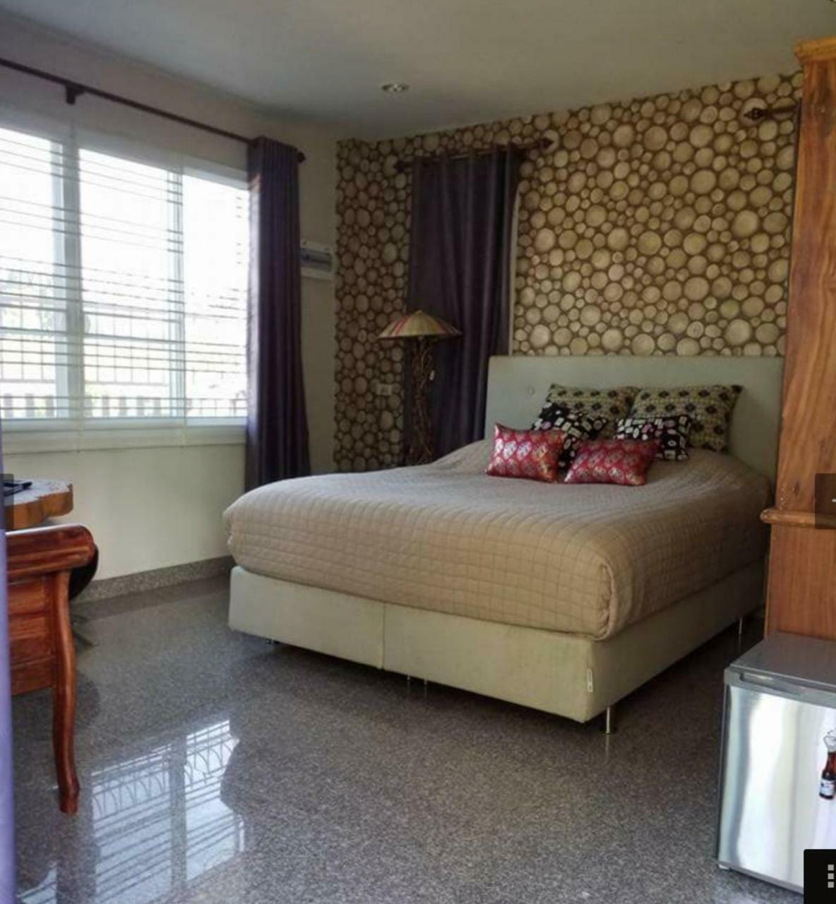 Homestay568 Roi Et Zewnętrze zdjęcie